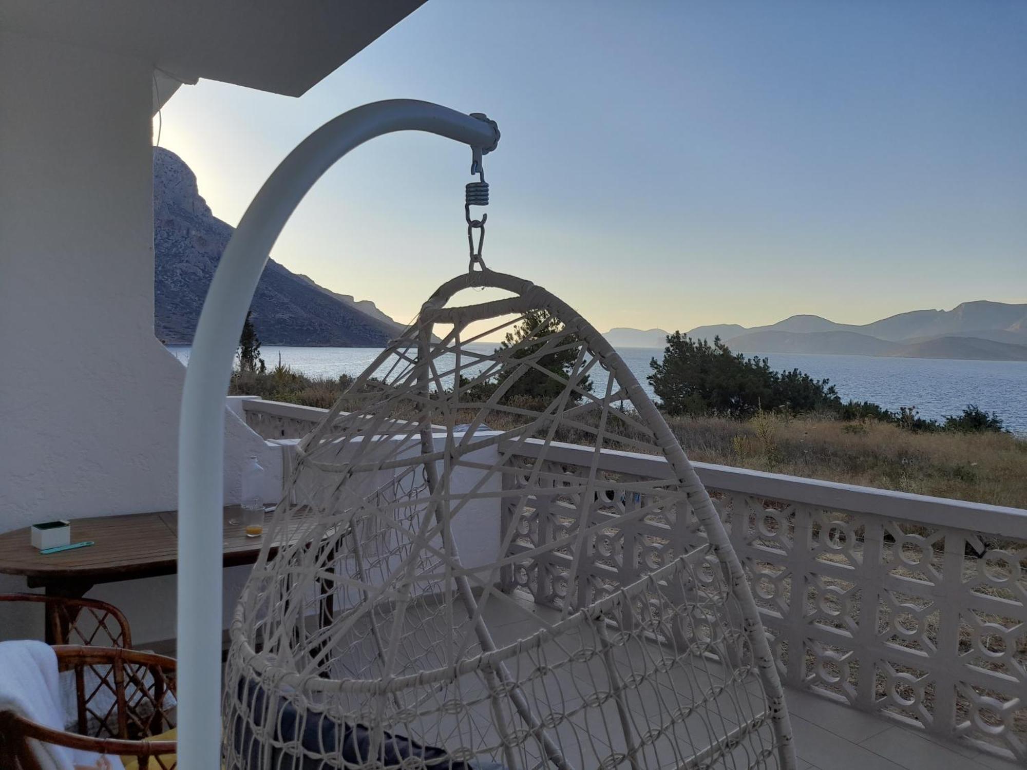 Avra Studios Masouri Rum bild